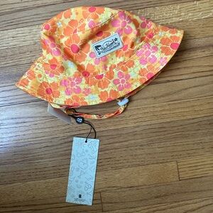 NWT Blackbough Swim Bucket Hat